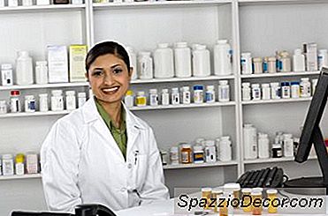 Eczacı Görevleri Ve Performans Değerlendirmesi