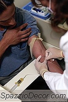 Técnicos De Flebotomía Y Certificación De Bls