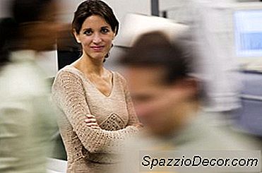Positive &Amp; Negative Reactions To Employee Incentives