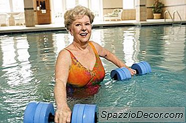 Korrekt Måde At Bruge Aquatic Water Dumbbells