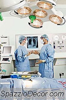 Ganjaran Menjadi Ahli Bedah Neurosurgeon