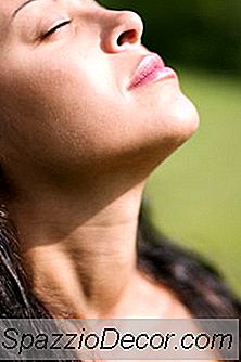 Alongamento Do Trapézio Superior E Escaleno