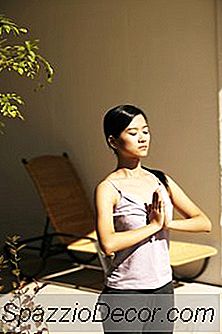 Quels Sont Les Avantages De Surya Namaskar Dans Le Yoga?
