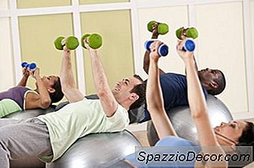 Wat Doen Incline Dumbbell Workouts Doen?