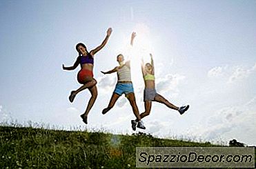 Welche Trainingseinheiten Im Fitnessstudio Eignen Sich Am Besten Zur Kräftigung Von Bauch Und Oberschenkeln?