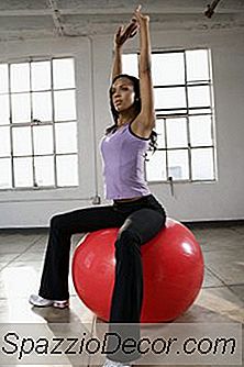 Le Winsor Pilates Ball Workout