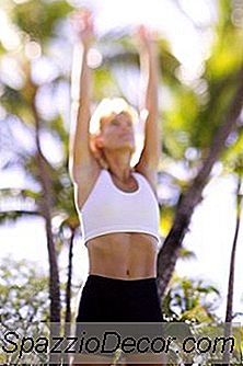 Ein Workout Für Abgerundete Schultern &Amp; Satteltaschen